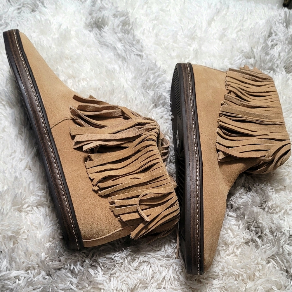 Aerosoles Good Fun Tan Fringed Suede Ankle Boots Booties Size 9 M